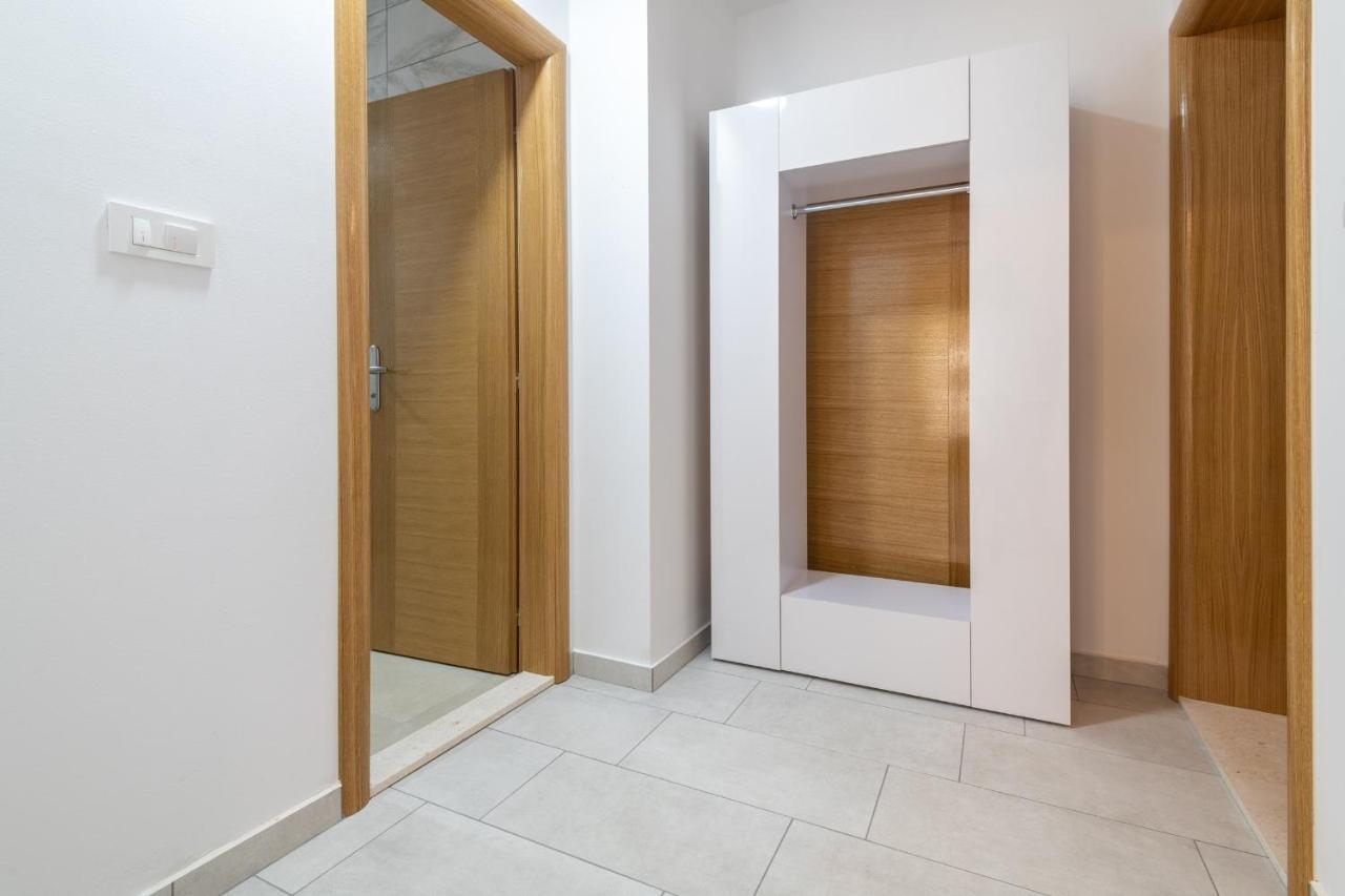 Apartments Mira Neum Exterior photo