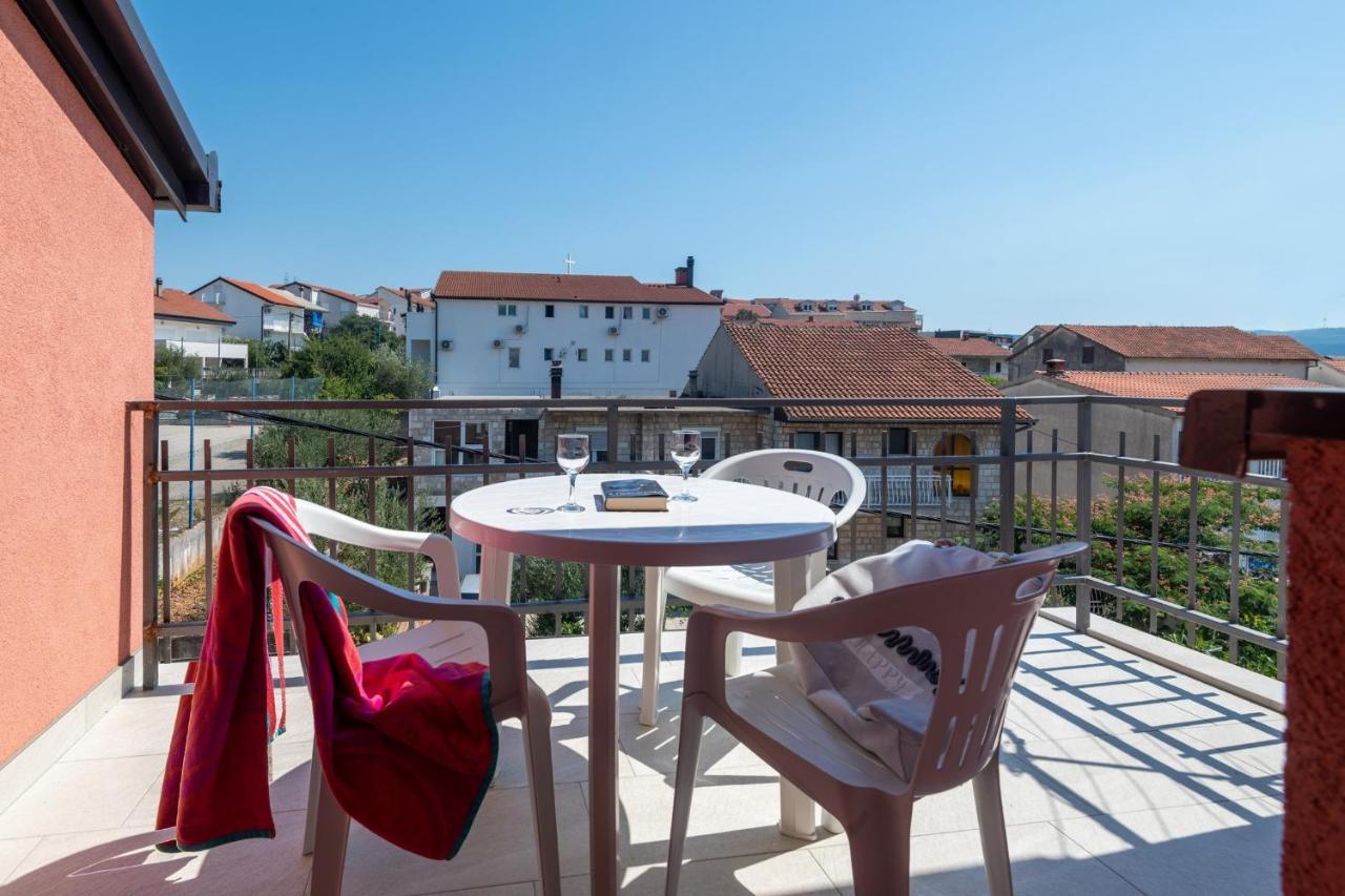 Apartments Mira Neum Exterior photo